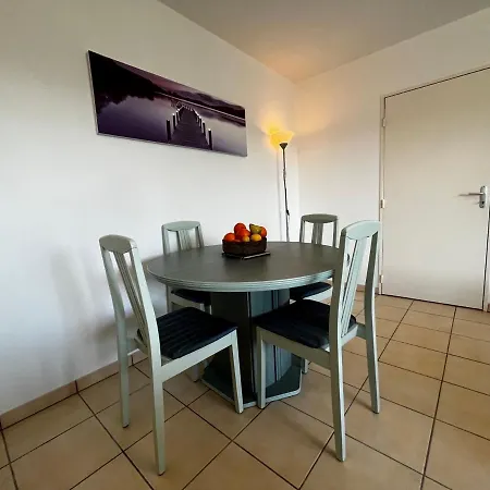 Charmant T2 Avec Parking Prive A - Fr-1-239-724 Apartment *