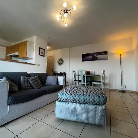 Charmant T2 Avec Parking Prive A - Fr-1-239-724 Apartment *