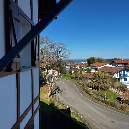 Apartment Charmant T2 Avec Parking Prive A - Fr-1-239-724 *